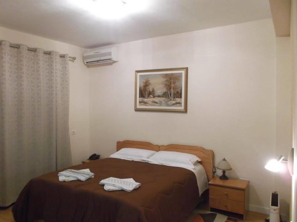 Kolping Hotell Shkodër Exteriör bild