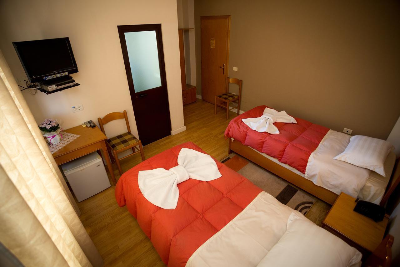 Kolping Hotell Shkodër Exteriör bild