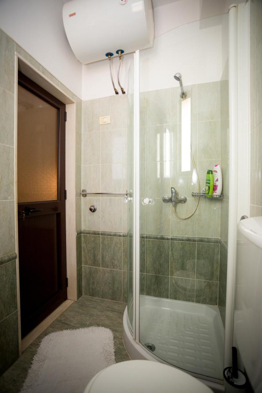 Kolping Hotell Shkodër Exteriör bild
