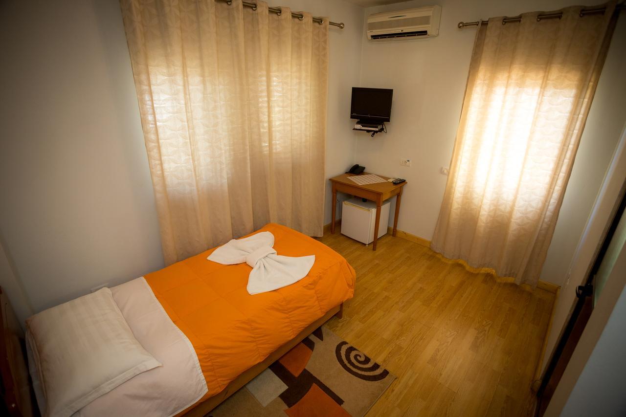 Kolping Hotell Shkodër Exteriör bild