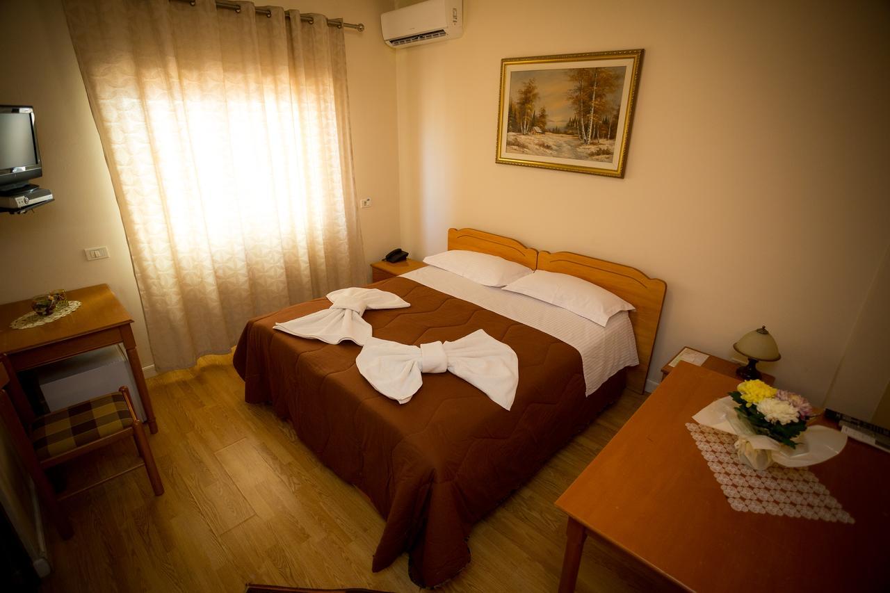 Kolping Hotell Shkodër Exteriör bild